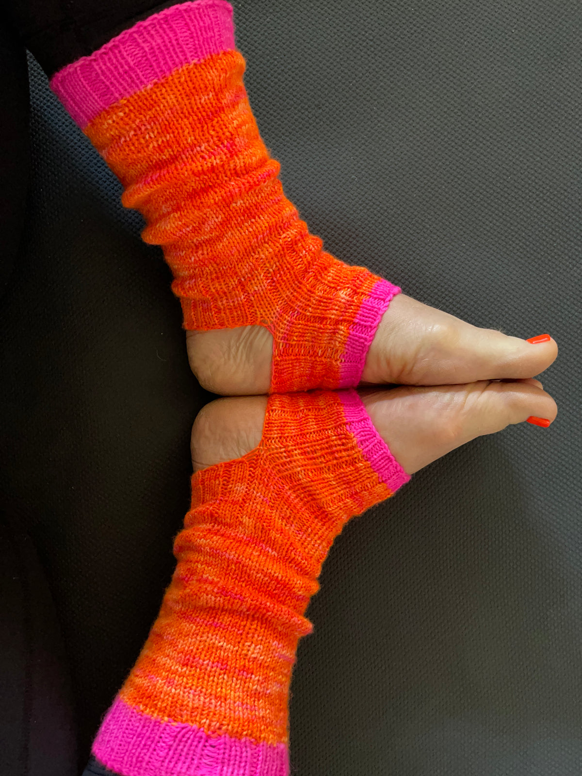 Heal-Thy Toes Yoga Socks